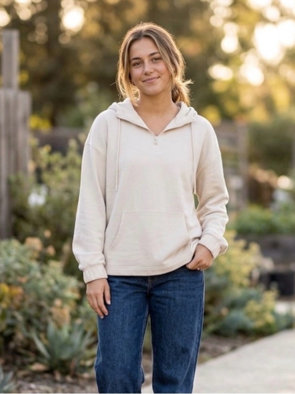 Women's Ideology Beige IvoryQuarter-Zip Hoodie S